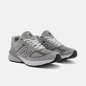 New Balance 990v5, grey, women’s 9/men’s 7
